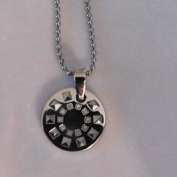 Men's Simmons Stainless Steel Necklace with 10 Diamonds - Picture 4 of 5